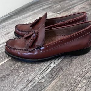 ESTHER KILTIE TASSEL WEEJUNS LOAFER